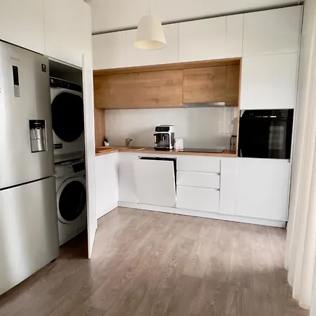 Northern Sky - Cloud 9 Appartement Boekarest