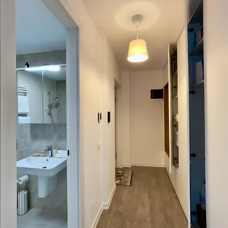 Northern Sky - Cloud 9 Apartment Bucharest
