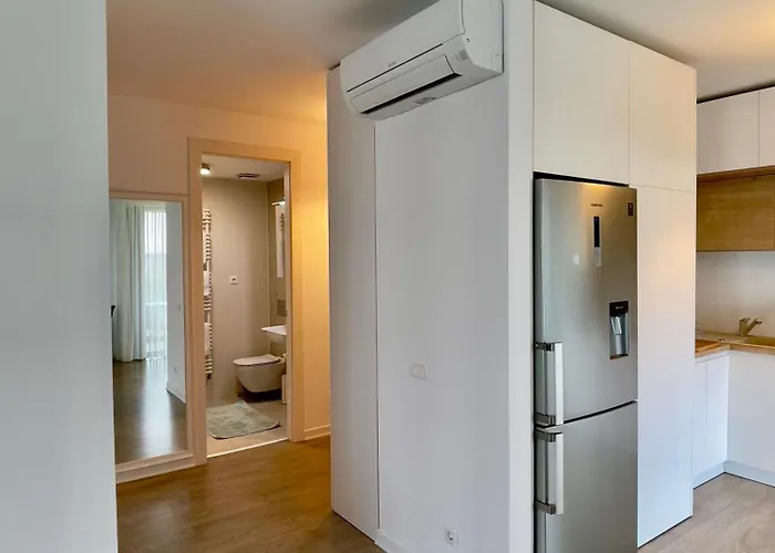 Northern Sky - Cloud 9 Apartment